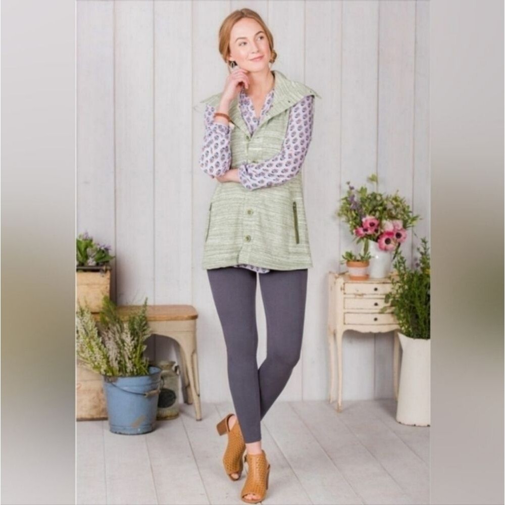 Matilda Jane Out the Door Space Dye Green Button Up Vest with Pockets Size Small